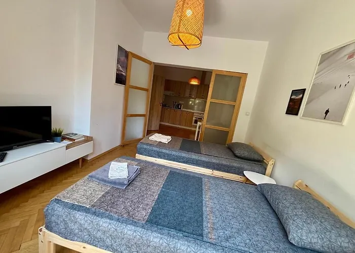 Beautiful Bright And Spacious סופיה