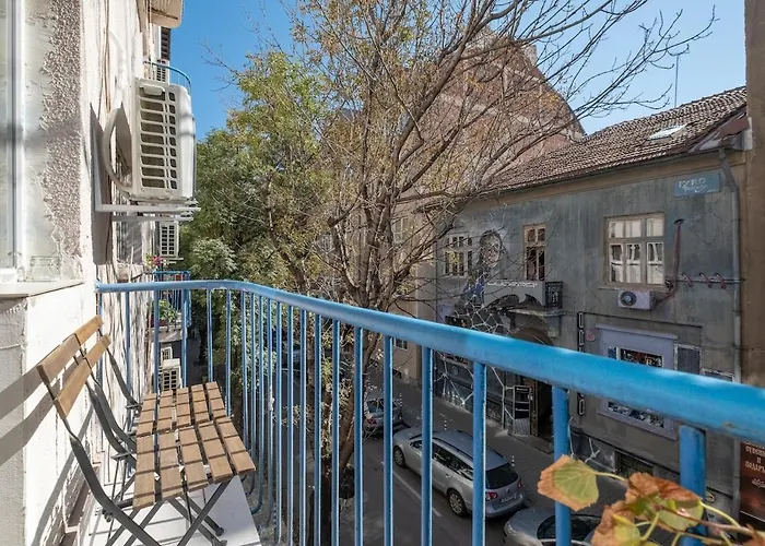 Beautiful Bright And Spacious דירה סופיה