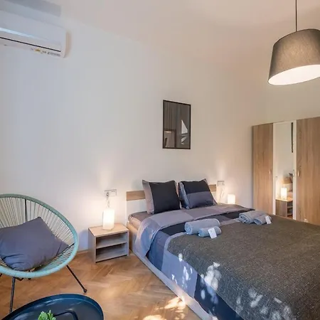 Beautiful Bright And Spacious Appartement *