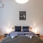 Beautiful Bright And Spacious Appartamento Sofia